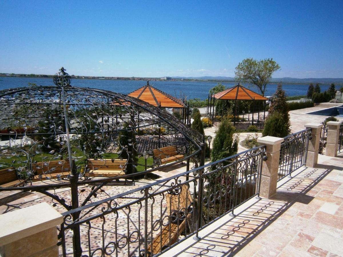 Gardenia Beach Palace Aparthotel Pomorie Exterior photo